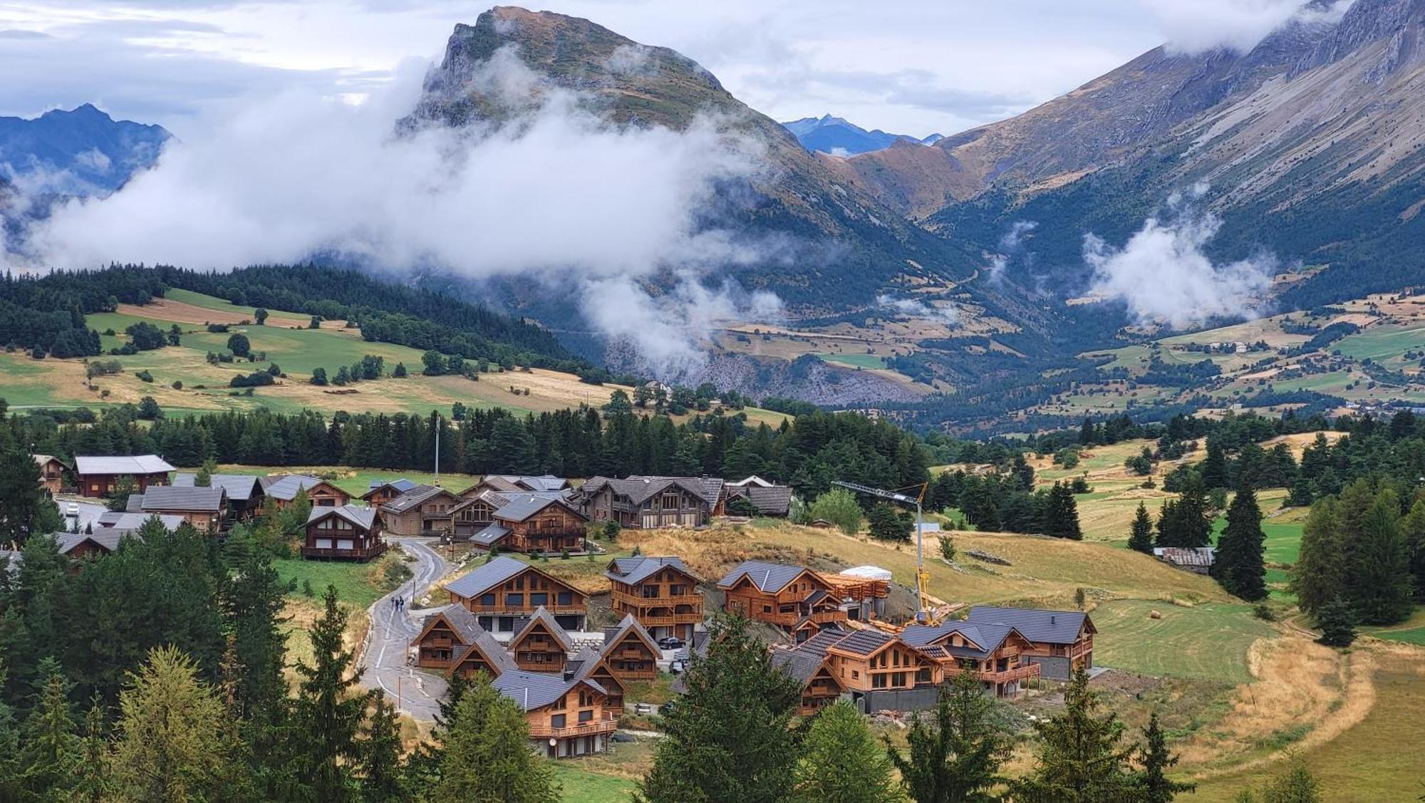Appartement 4 A 6 Personnes - Chalets D'Aurouze - La Joue Du Loup Saint-Étienne-en-Dévoluy Kültér fotó
