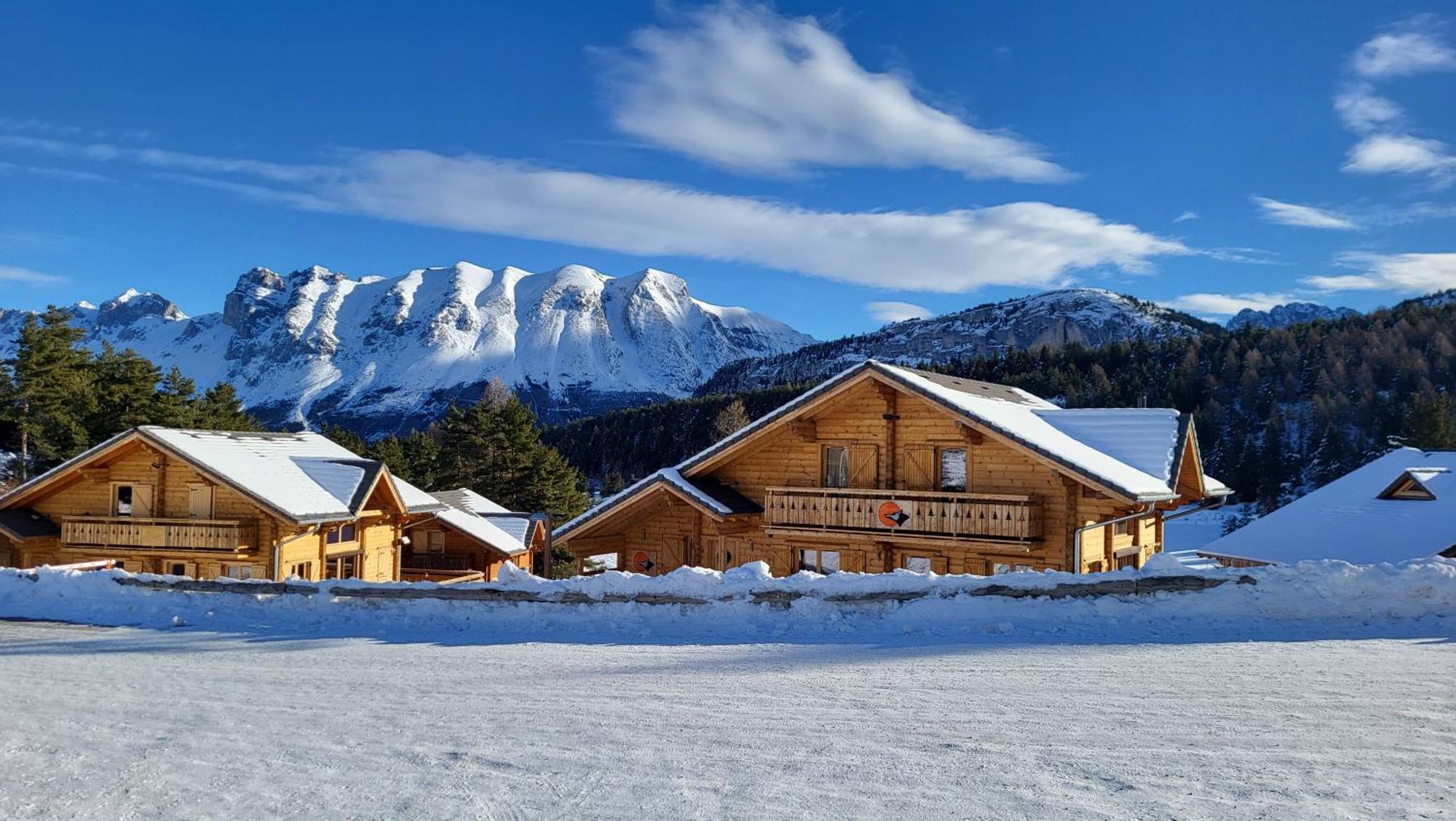Appartement 4 A 6 Personnes - Chalets D'Aurouze - La Joue Du Loup Saint-Étienne-en-Dévoluy Kültér fotó